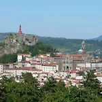 Casa de Férias Inclus Avec Terrasse, Jardin Et Parkings, Proche Puy-en-velay Et Chemins De Randonnee. - Fr-1-582-323
