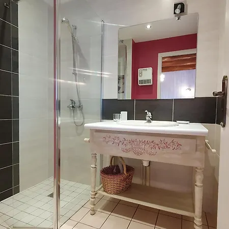 Inclus Avec Terrasse, Jardin Et Parkings, Proche Puy-en-velay Et Chemins De Randonnee. - Fr-1-582-323 Holiday home *
