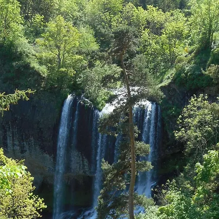 Inclus Avec Terrasse, Jardin Et Parkings, Proche Puy-en-velay Et Chemins De Randonnee. - Fr-1-582-323 Prázdninový dům Seneujols