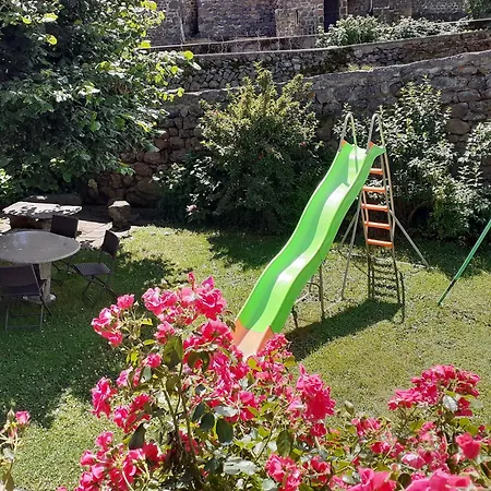 Inclus Avec Terrasse, Jardin Et Parkings, Proche Puy-en-velay Et Chemins De Randonnee. - Fr-1-582-323 Holiday home Seneujols