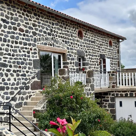 Inclus Avec Terrasse, Jardin Et Parkings, Proche Puy-en-velay Et Chemins De Randonnee. - Fr-1-582-323 Dom wakacyjny